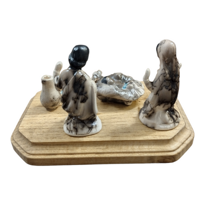 Handmade Small Horsehair Pottery Native Nativity Set without Tipi